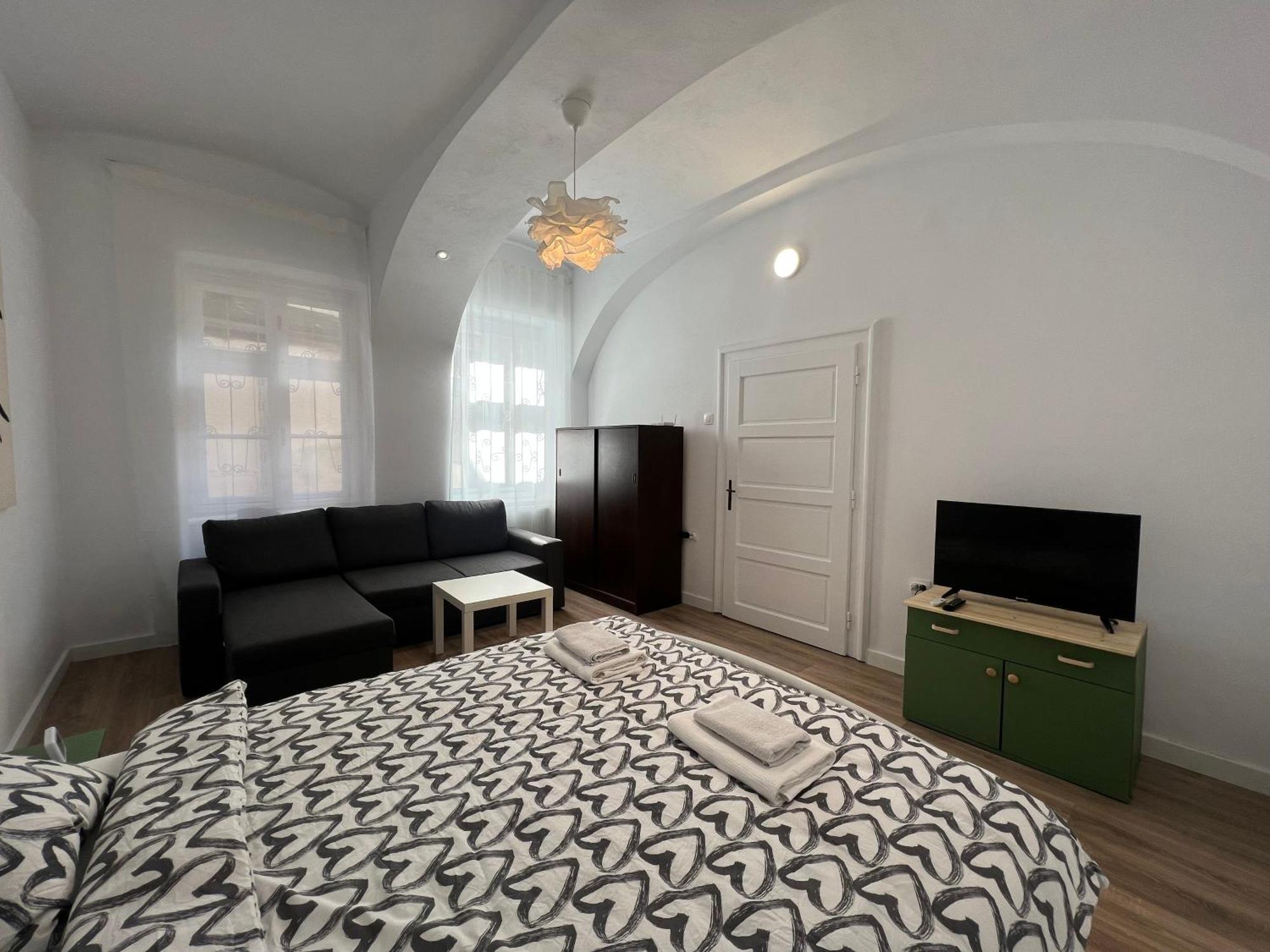 Cosy Home In The Heart Of Old Brasov Exterior photo